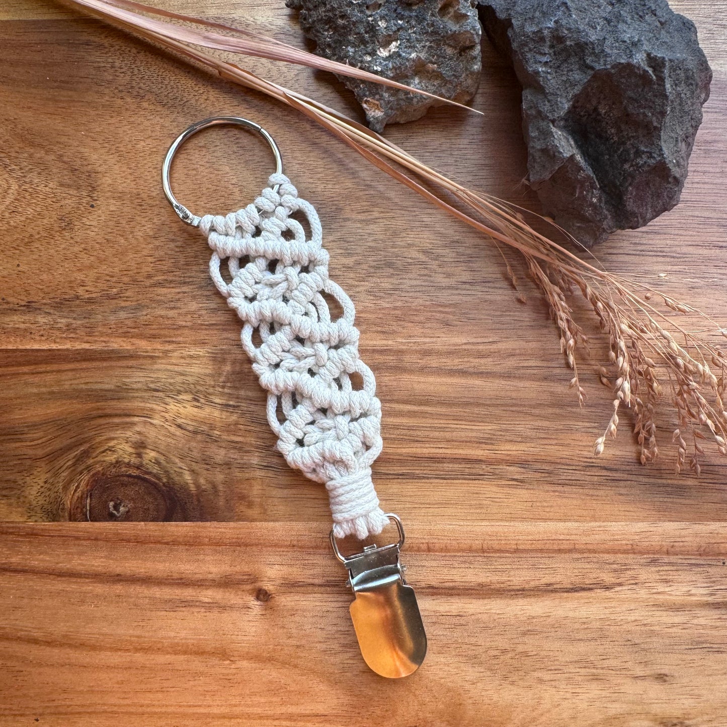 Handmade Macramé Travel Hat Clip